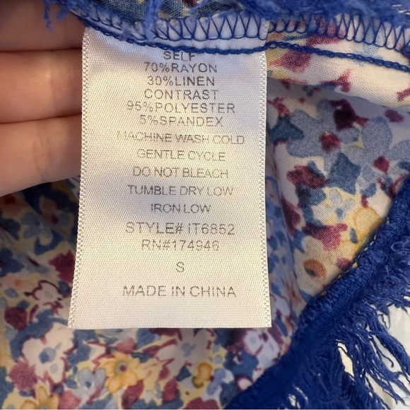 Hailey & Co Sz SM Blue Floral Linen Rayon Peplum Top Oversized Fit Boho Artsy - Picture 8 of 11